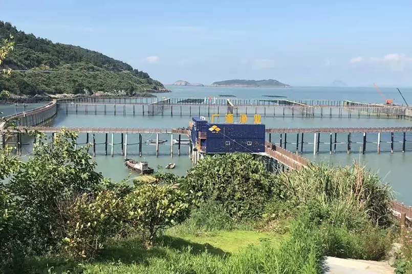 مشروع إنتاج وتركيب شبكة سياج من نوع الوبر فائقة الكبر على مسافة محيطية 498 مترًا