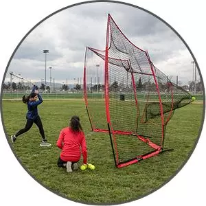 شبكة حماية خلفية للبيسبول والسوفتبول